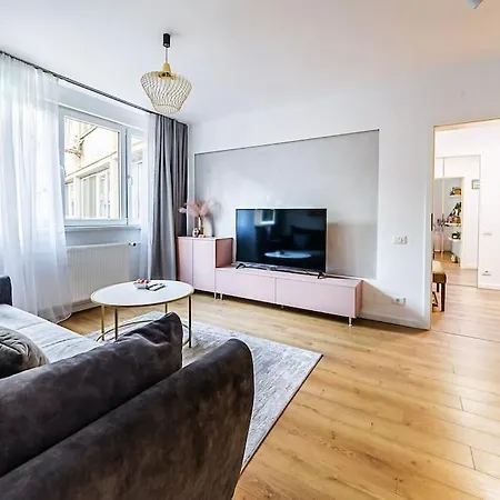 Urban Oasis Cismigiu *